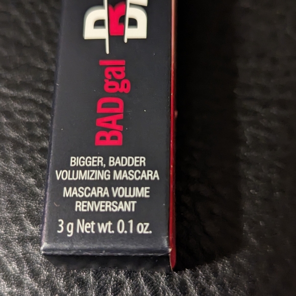 Benefit Cosmetics BADgal BANG! Volumizing Mascara mini size 3g - Picture 5 of 6